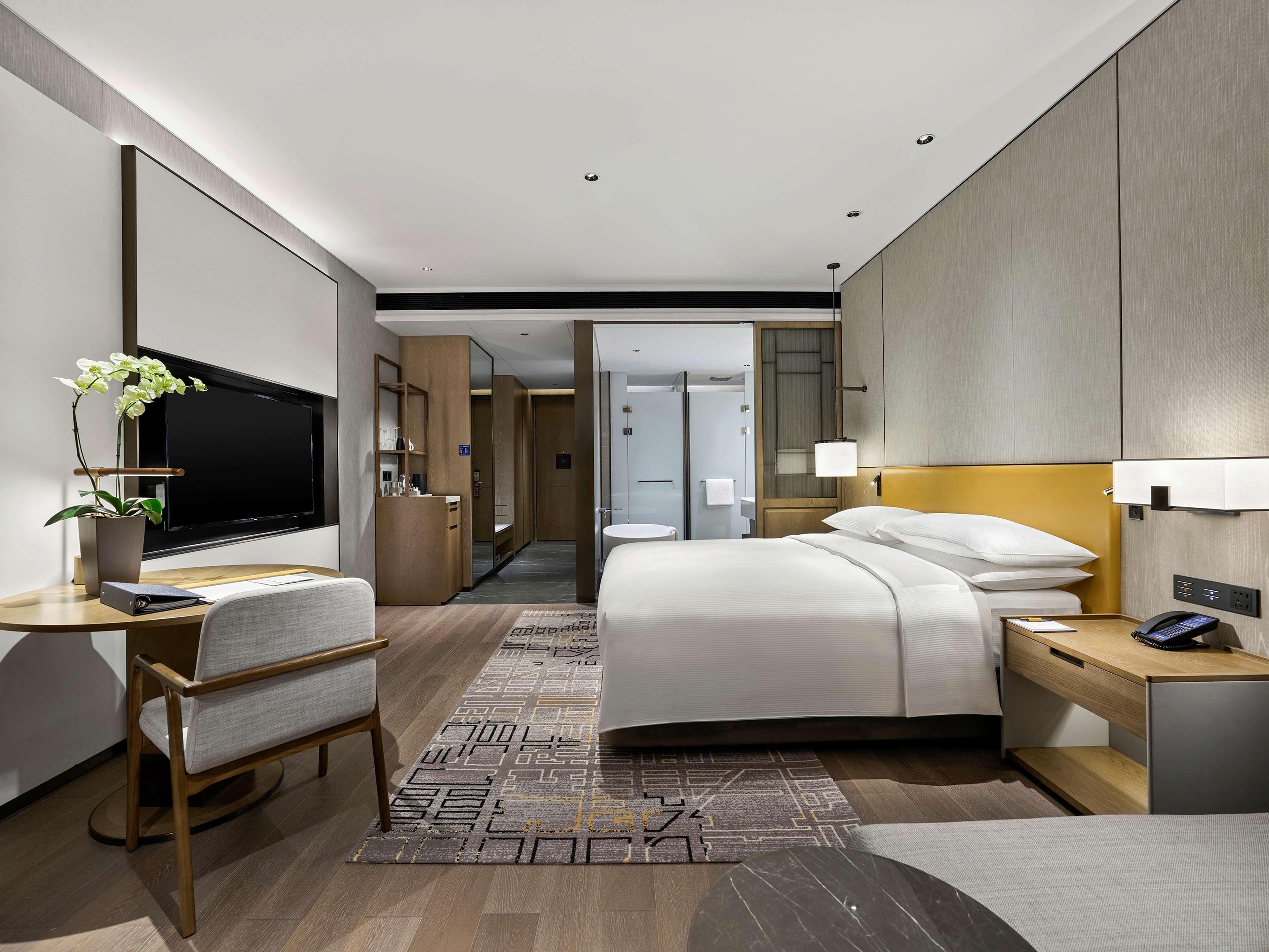 Отель Hilton Цзясин Экстерьер фото