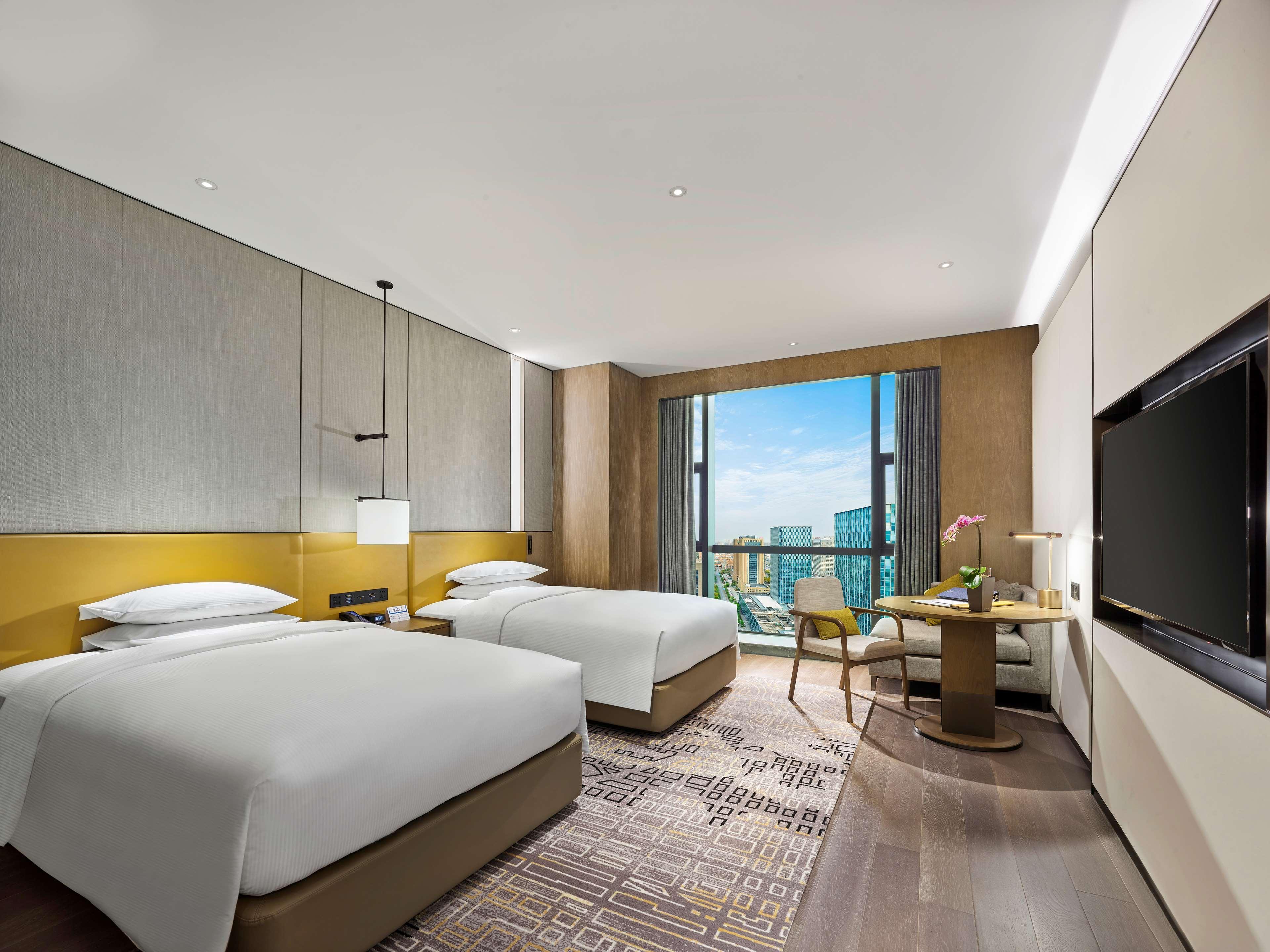 Отель Hilton Цзясин Экстерьер фото
