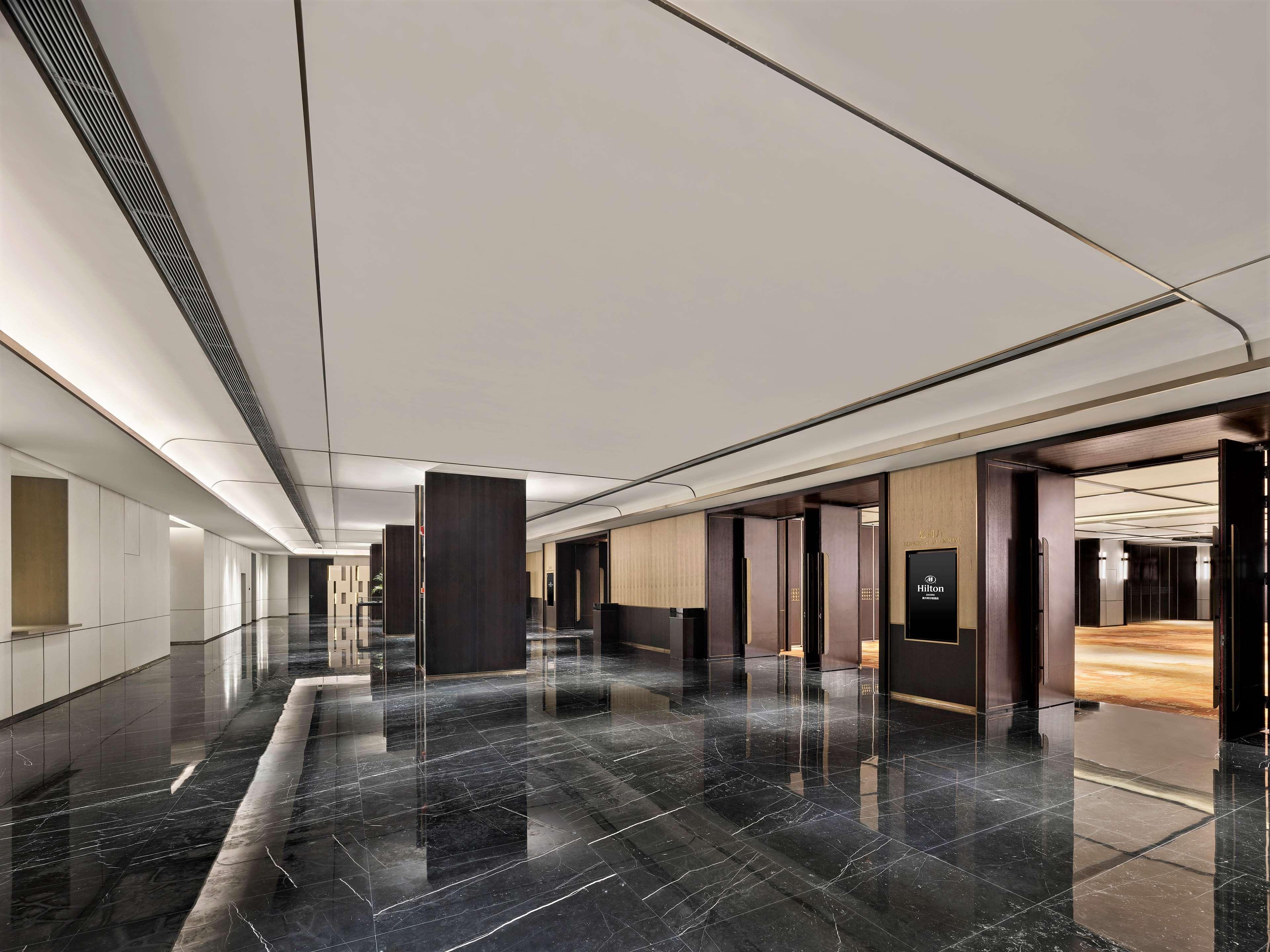 Отель Hilton Цзясин Экстерьер фото